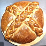 Slika_1_praznični kruh_Lavrič_T